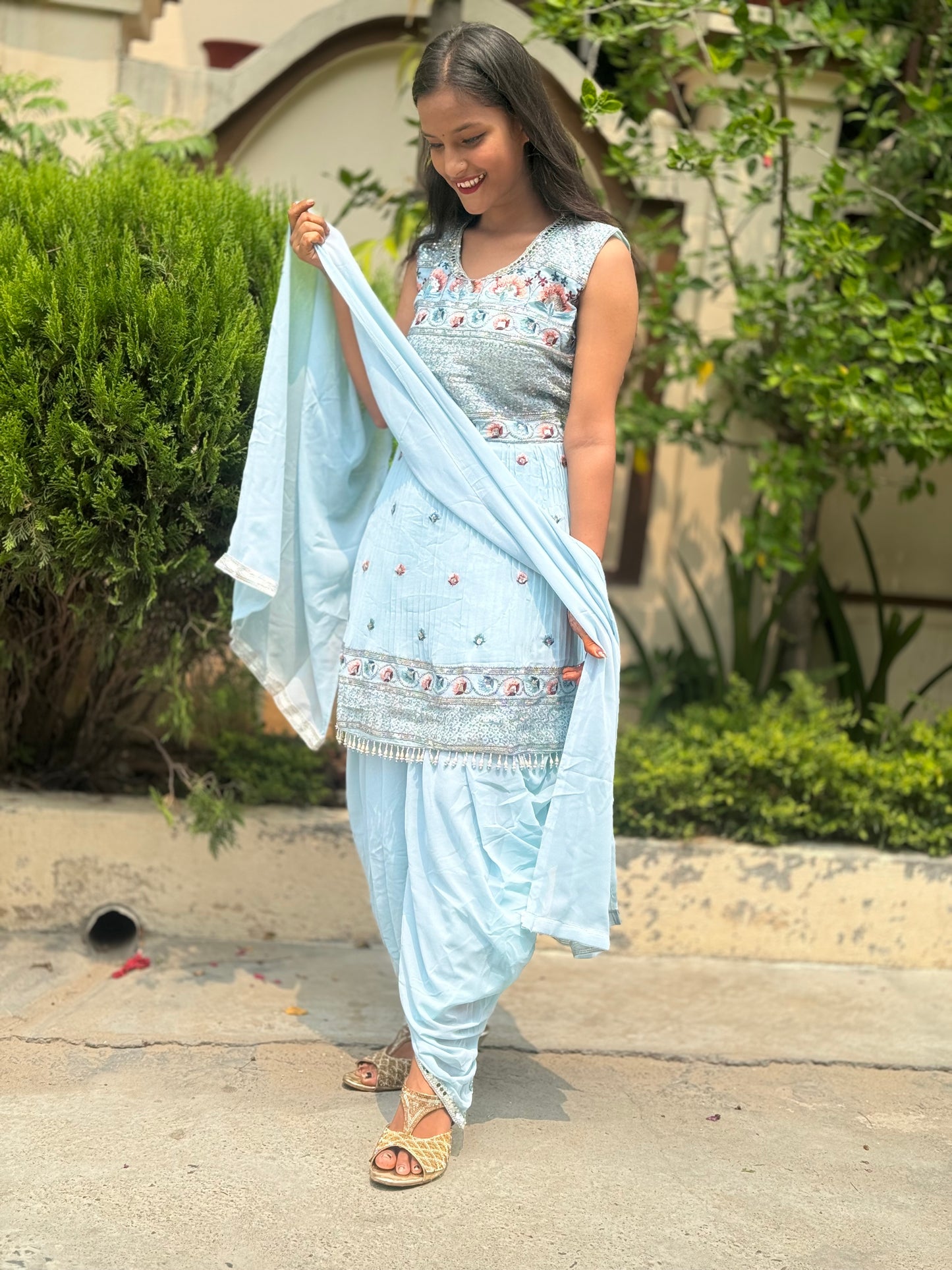 THREAD EMBROIDIRY DHOTI ARTICLE